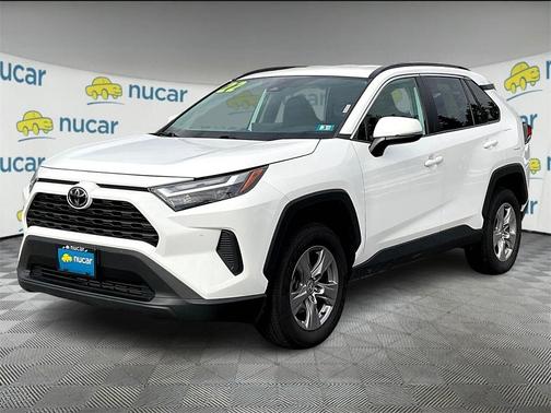 2022 Toyota RAV4 XLE