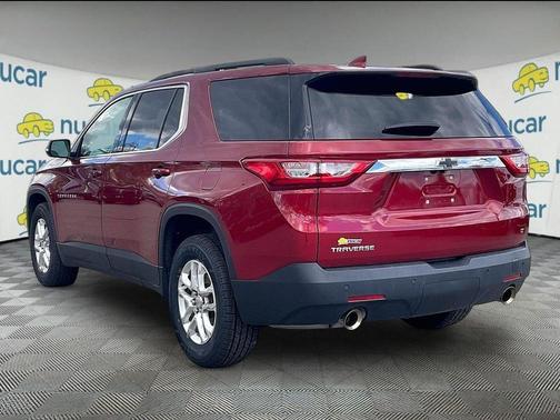 Red 2020 Chevrolet Traverse LT Cloth