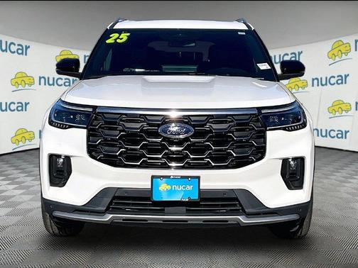 White 2025 Ford Explorer Platinum