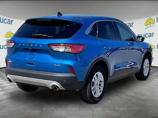 Blue 2021 Ford Escape SE