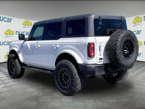 White 2022 Ford Bronco Outer Banks
