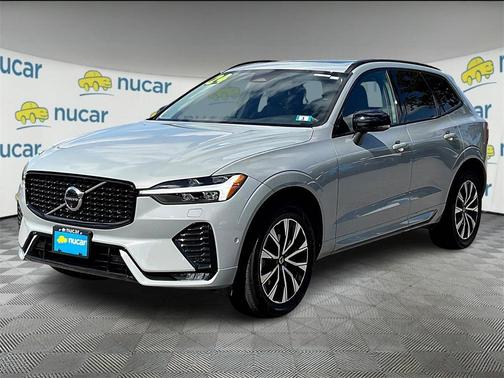 2024 Volvo XC60 B5 Plus Dark Theme