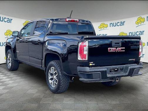 Black 2022 GMC Canyon AT4 w/Cloth