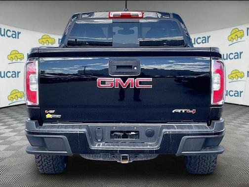 Black 2022 GMC Canyon AT4 w/Cloth