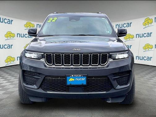 Gray 2022 Jeep Grand Cherokee Laredo