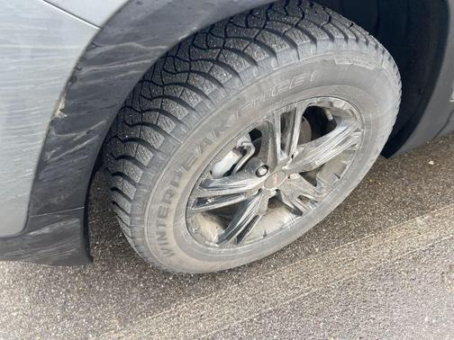 Gray 2024 GMC Terrain AT4