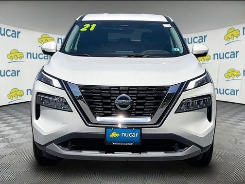 White 2021 Nissan Rogue SV