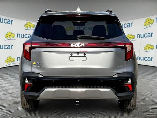 Gray 2026 Kia Seltos SX