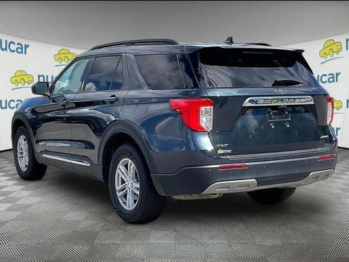 Blue 2024 Ford Explorer XLT