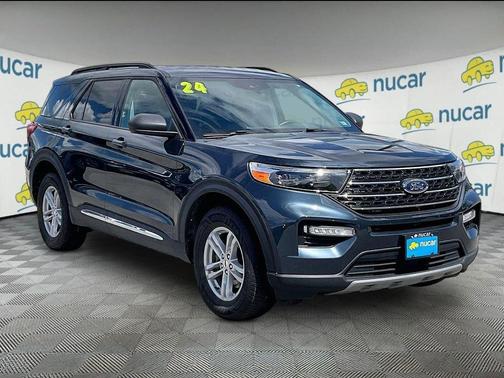 Blue 2024 Ford Explorer XLT