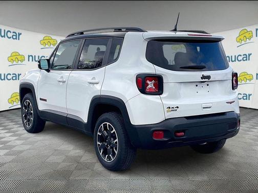 2023 Jeep Renegade Trailhawk