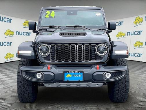 Black 2024 Jeep Gladiator Mojave