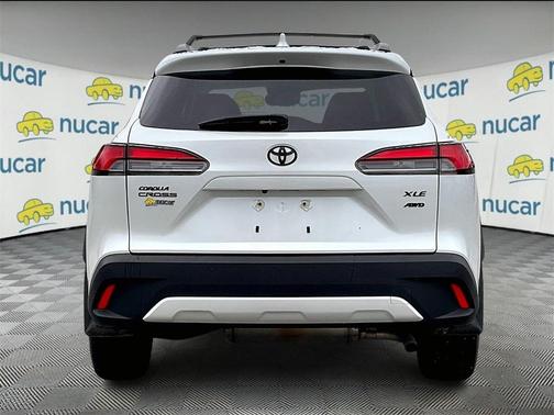 2024 Toyota Corolla Cross XLE