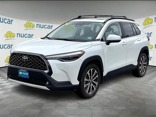 2024 Toyota Corolla Cross XLE