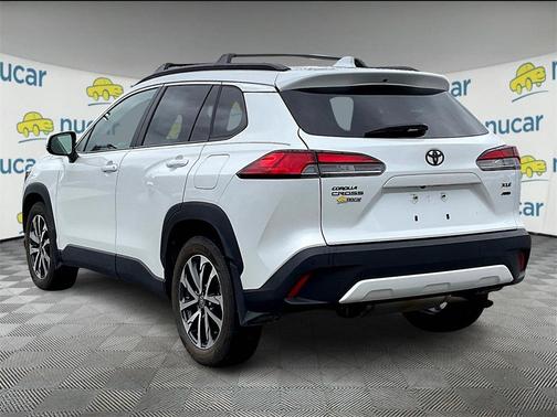 2024 Toyota Corolla Cross XLE