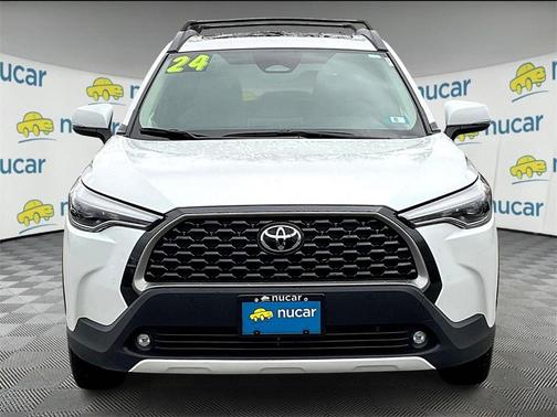 2024 Toyota Corolla Cross XLE