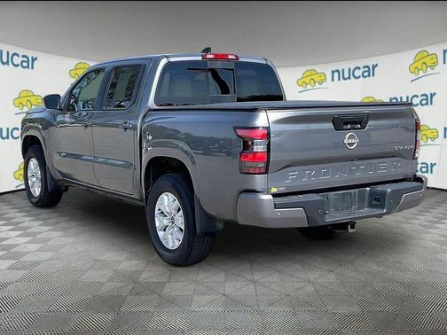 Gun Metallic 2024 Nissan Frontier SV