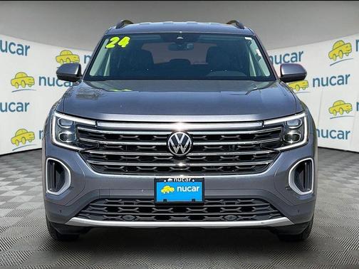 Platinum Gray Metallic 2024 Volkswagen Atlas 2.0T SE