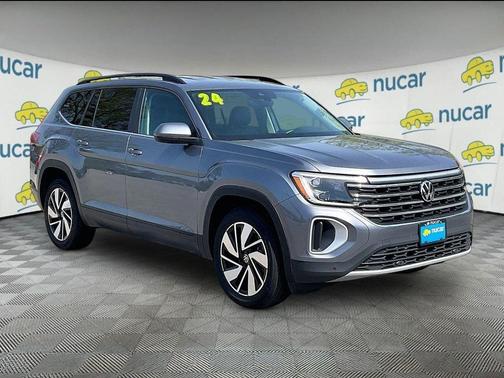 Platinum Gray Metallic 2024 Volkswagen Atlas 2.0T SE