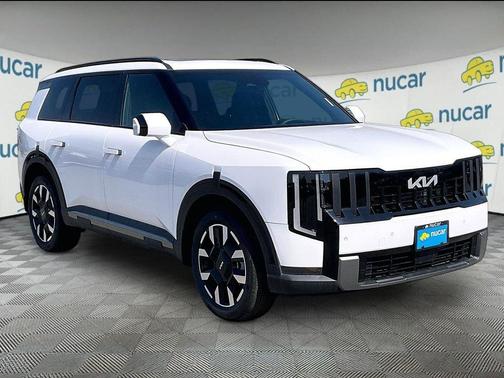 White 2027 Kia Telluride S