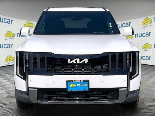White 2027 Kia Telluride S
