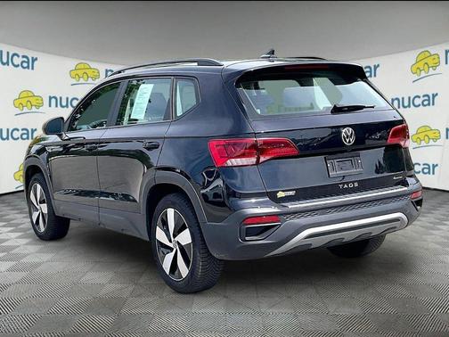 Deep Black Pearl Effect 2024 Volkswagen Taos 1.5T S
