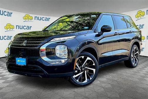 2022 Mitsubishi Outlander ES