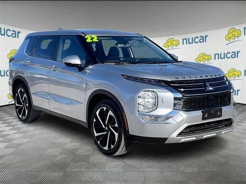 2022 Mitsubishi Outlander SE