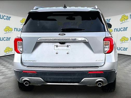 Silver 2023 Ford Explorer Limited