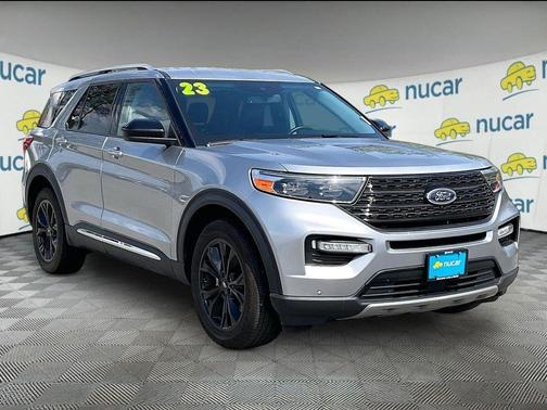 Silver 2023 Ford Explorer Limited
