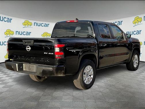 2023 Nissan Frontier SV