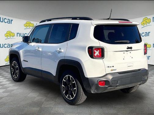 White 2023 Jeep Renegade Latitude