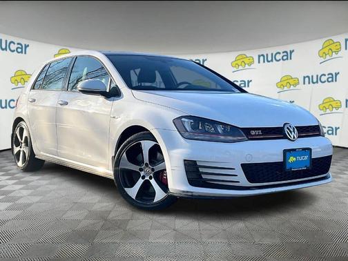 2017 Volkswagen Golf GTI SE 4-Door