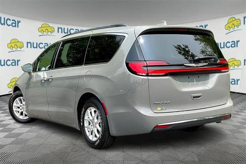 2022 Chrysler Pacifica Touring-L