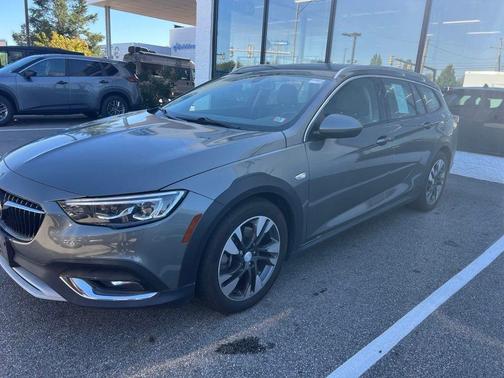 Gray 2018 Buick Regal TourX Essence