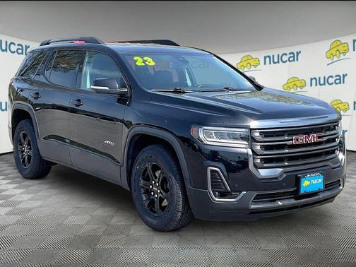 Black 2023 GMC Acadia AT4