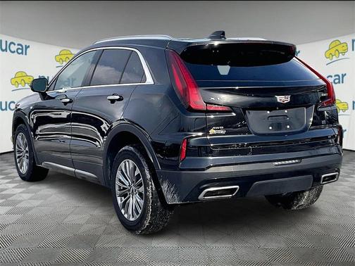 2025 Cadillac XT4 Premium Luxury