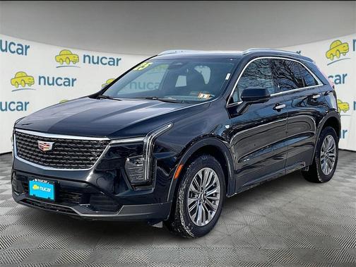 2025 Cadillac XT4 Premium Luxury