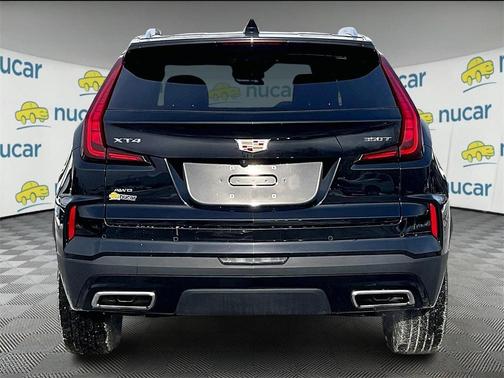 2025 Cadillac XT4 Premium Luxury