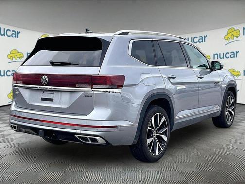 Silver Bird Metallic 2024 Volkswagen Atlas 2.0T SEL Premium R-Line
