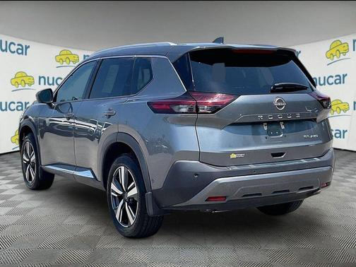 Gun Metallic 2023 Nissan Rogue SL