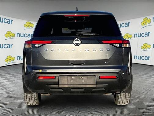 2023 Nissan Pathfinder S
