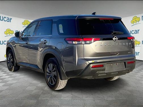 2023 Nissan Pathfinder S