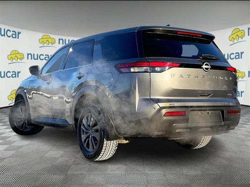 2023 Nissan Pathfinder S
