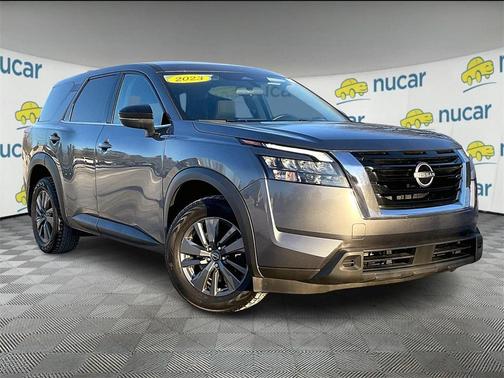 2023 Nissan Pathfinder S
