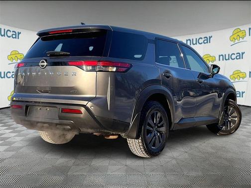 2023 Nissan Pathfinder S