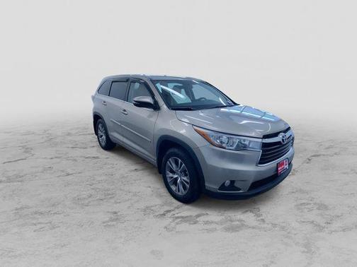 2016 Toyota Highlander LE Plus