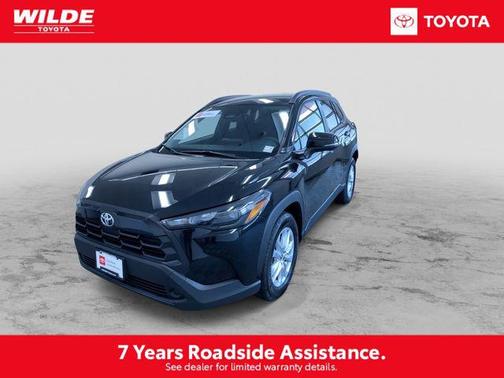 Jet Black 2026 Toyota Corolla Cross LE