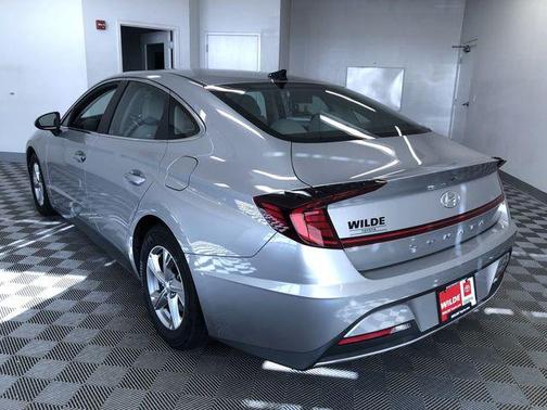 2021 Hyundai SONATA SE