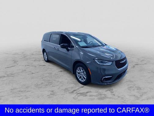 Ceramic Gray Clearcoat 2025 Chrysler Pacifica L